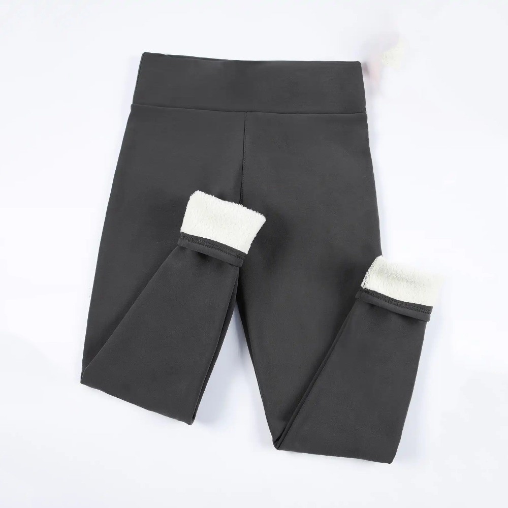 Modne legginsy z wysokim stane – Pilates In Yoga Pants recenzja i cena